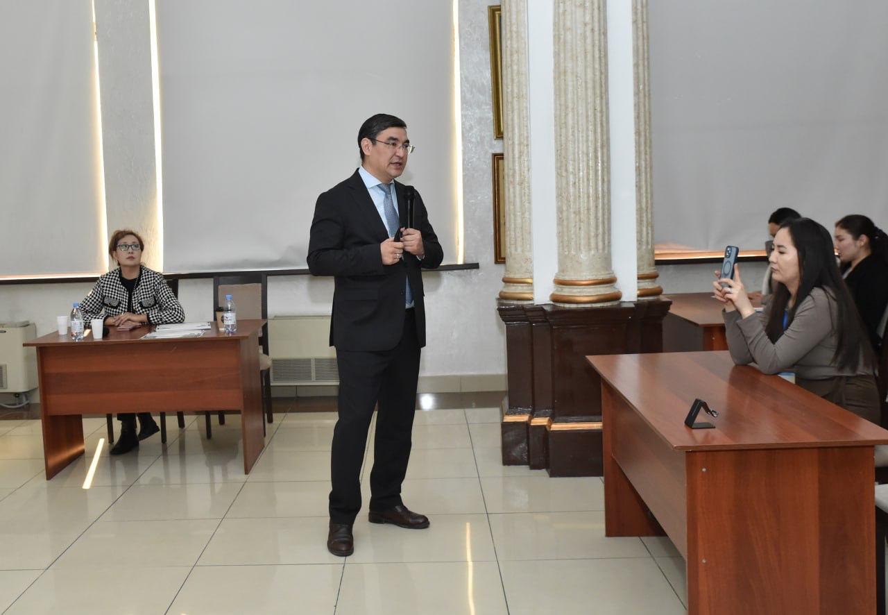 К.А. Ерғалиевтің «Денсаулық сақтау саласындағы жасанды интеллект» тақырыбындағы көшбасшылық дәрісі